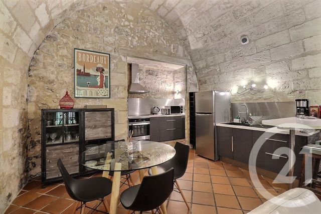 Afficher la photo en grand Appartement F2 à vendre - 2 pièces - 64.0 m2 - BORDEAUX - 33 - AQUITAINE - Century 21 Ornano