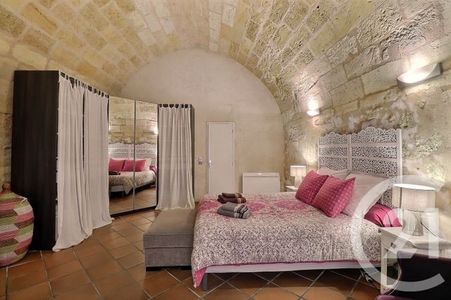 Afficher la photo en grand Appartement F2 à vendre - 2 pièces - 64.0 m2 - BORDEAUX - 33 - AQUITAINE - Century 21 Ornano