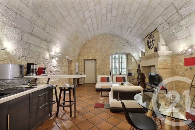Afficher la photo en grand Appartement F2 à vendre - 2 pièces - 64.0 m2 - BORDEAUX - 33 - AQUITAINE - Century 21 Ornano