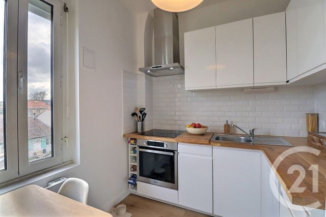 Appartement F3 à vendre - 3 pièces - 52.0 m2 - BORDEAUX - 33 - AQUITAINE - Century 21 Ornano