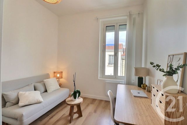 Appartement F3 à vendre - 3 pièces - 52.0 m2 - BORDEAUX - 33 - AQUITAINE - Century 21 Ornano