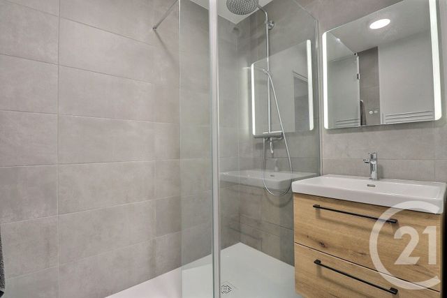 Appartement T4 à vendre - 4 pièces - 80.5 m2 - BORDEAUX - 33 - AQUITAINE - Century 21 Ornano